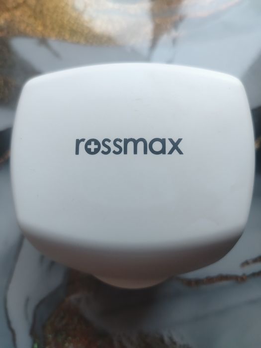 Продам тонометр на запястие