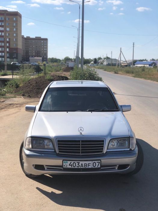 Mercedes-benz c 180  газ бензин