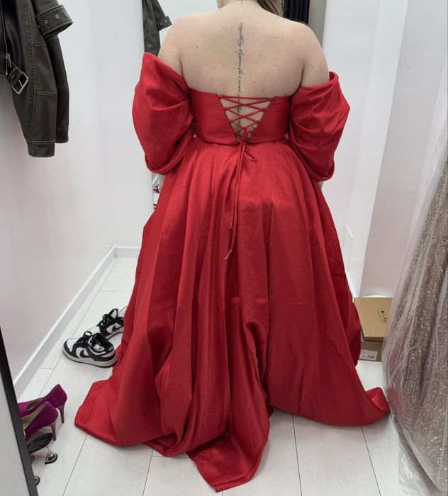 Rochie de ocazie/seara (rosie)