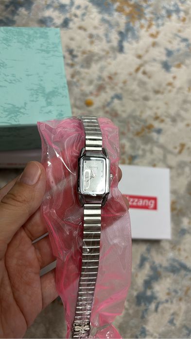 Продам часы женские