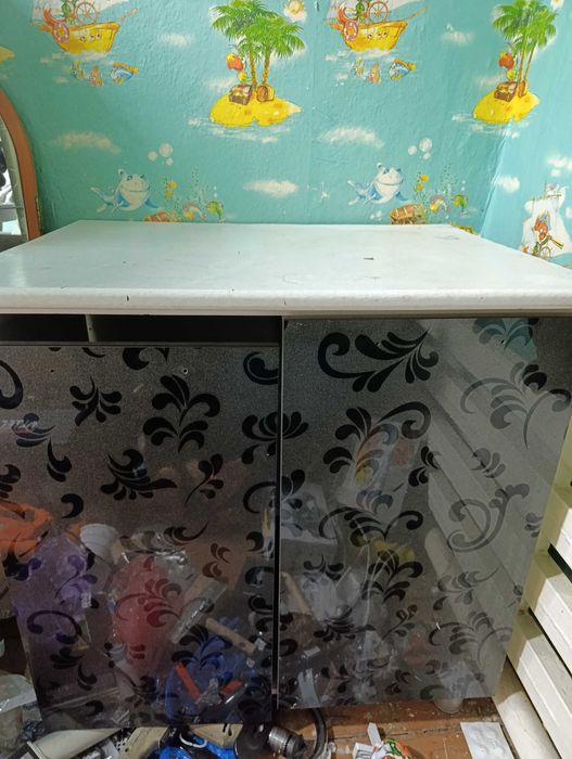 Продам шкафы кухонные