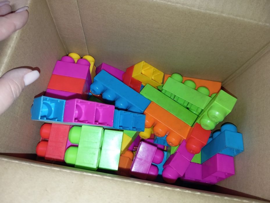 Конструктор крупный