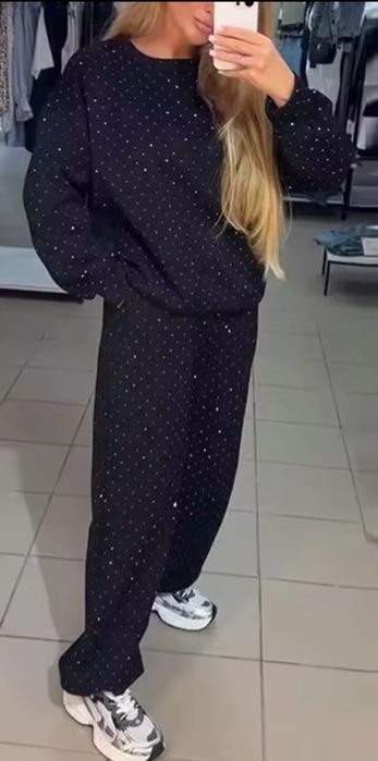 Блестящ комплект тъмно синьо