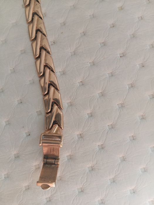 Продам часы золотые