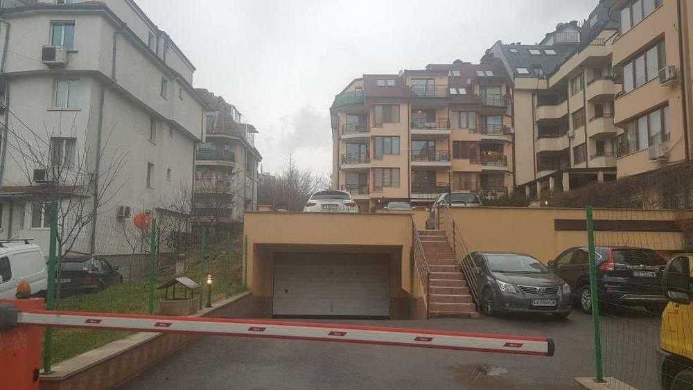 Гараж под наем - Карпузица