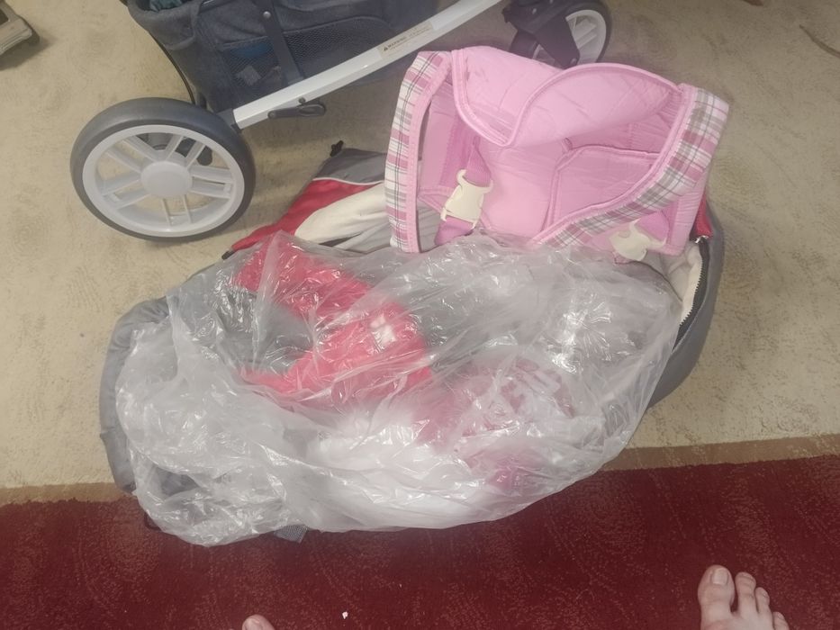 Детская коляска прочная