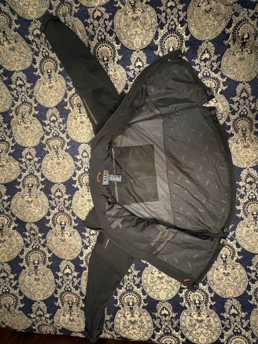 Geacă 5.11 Tactical Sabre 2.0 XL neagră – softshell 3L