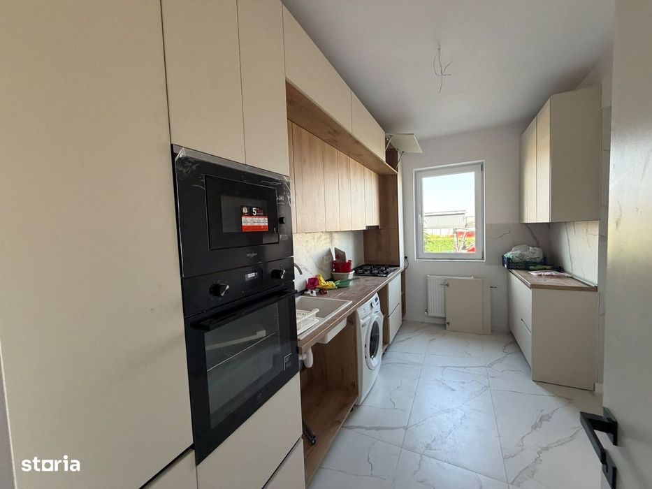 Ap. 2 Camere- Parcare, Curte Proprie, Centrala, Bucatarie Inchisa