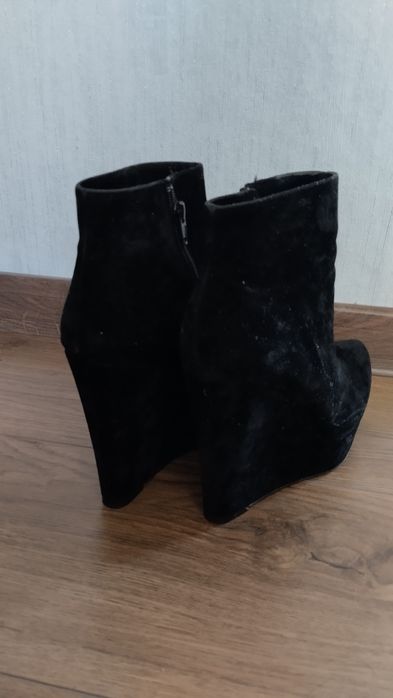 Боти на платформа