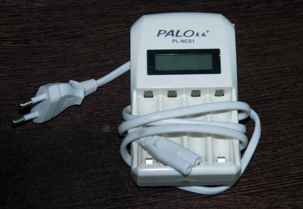 продам зарядку для батареек