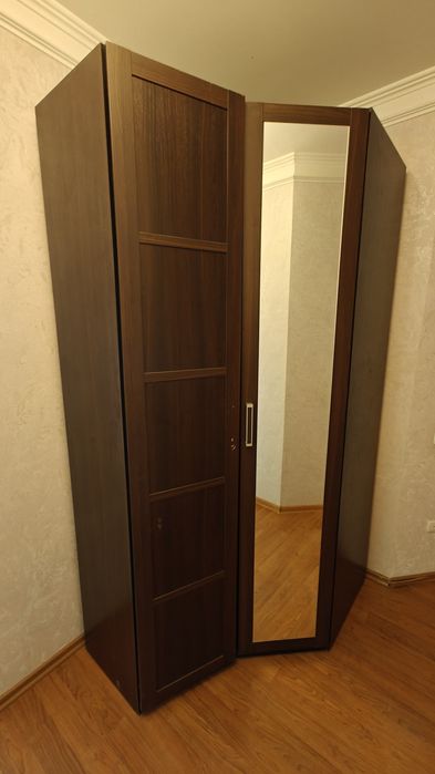 Продам шкаф угловой