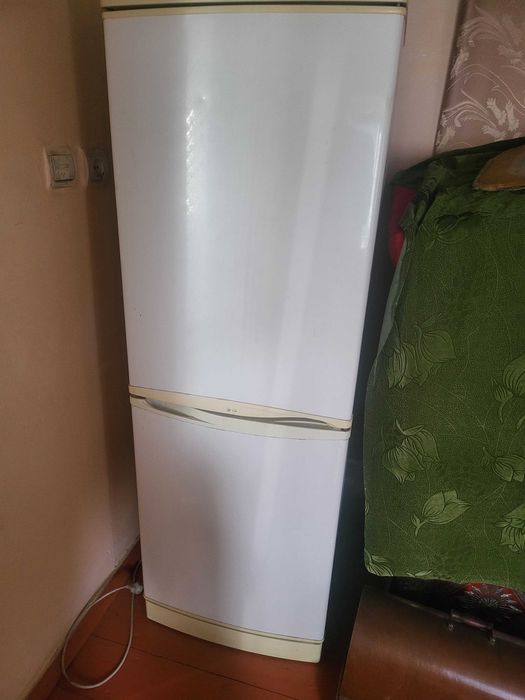 Холодильник 2 шт