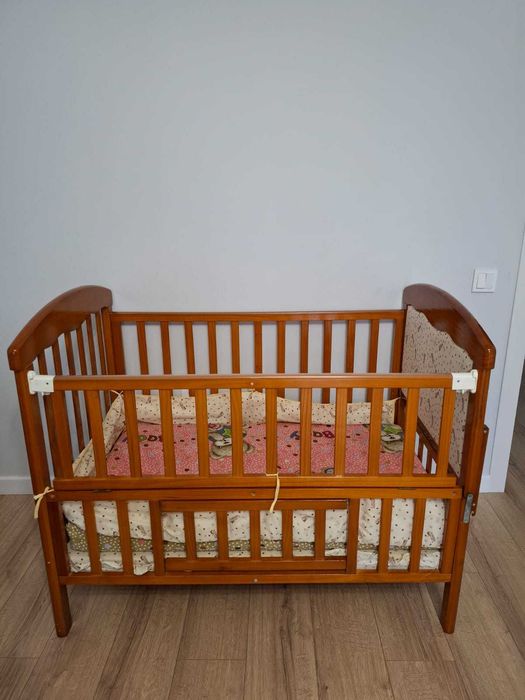 Кровать детская, вместе с колыбелькой