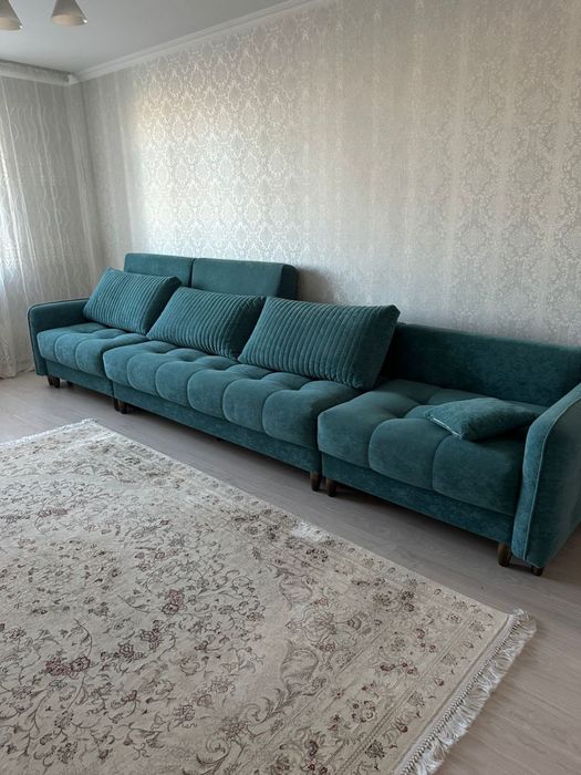 Продам диван размер 4,2 м