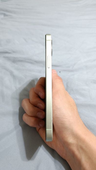 Продается iphone 12