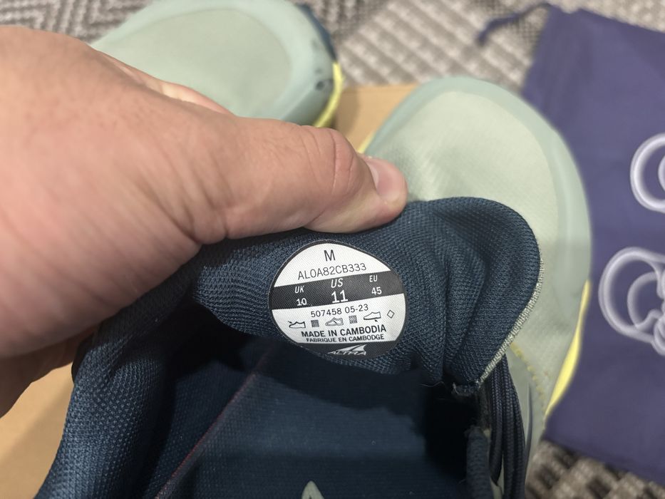 Кроссовки Altra Superior