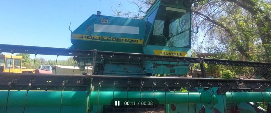 Продам комбайн модель Нива эвект