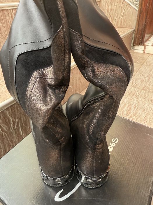 Дамски дълги ботуши