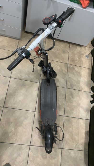 Электросамокат Kugoo M4