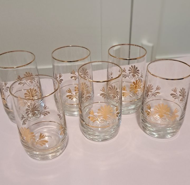 Продается набор винтажных рюмок (Чехия)