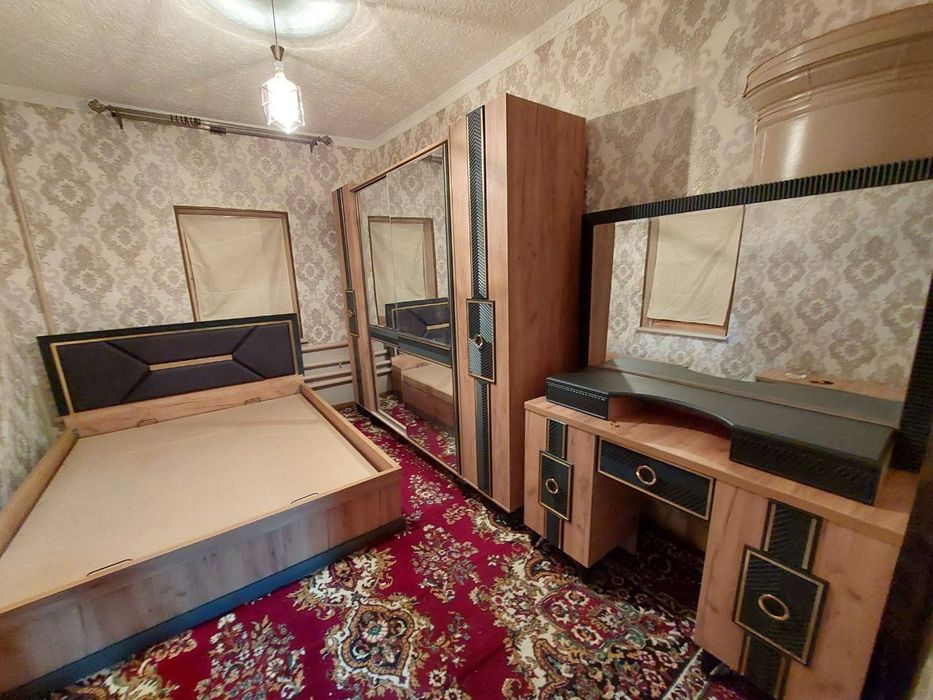 Srochna Hovli sotiladi Tabibiy ko'chasida bez makler