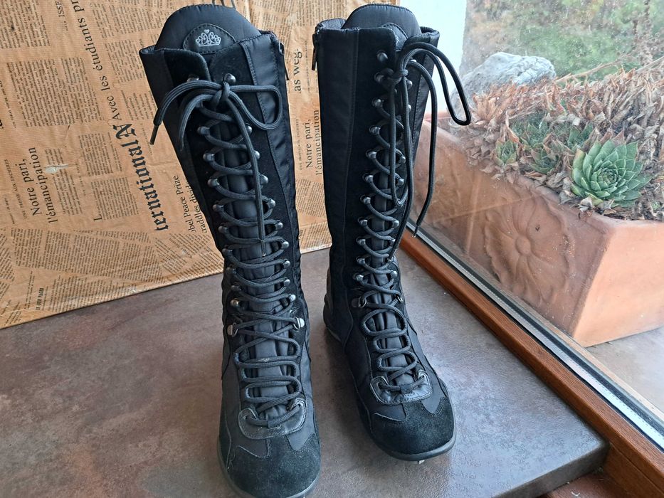 дамски ботуши,зимни обувки,спортни боти,FORNARINA,номер 38,с платформа