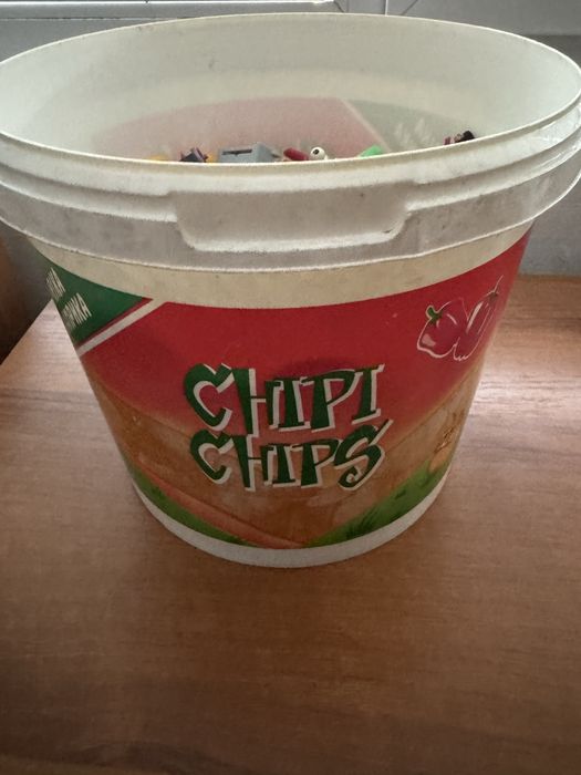 Цяла кофа играчки от Киндер