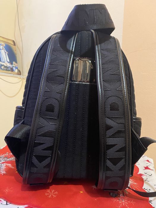 Оригинална раница DKNY-60лв.