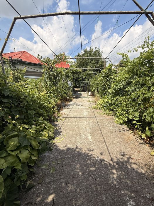 Casa si teren de vanzare com Pirscoveni, 30 min de Craiova