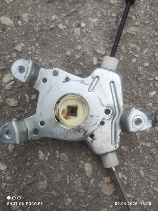 Стъклоподемник за нисан екстрейл.