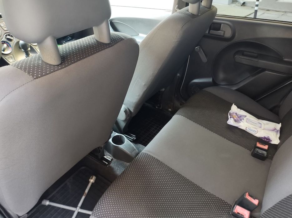 Продавам Fiat panda 1.1i