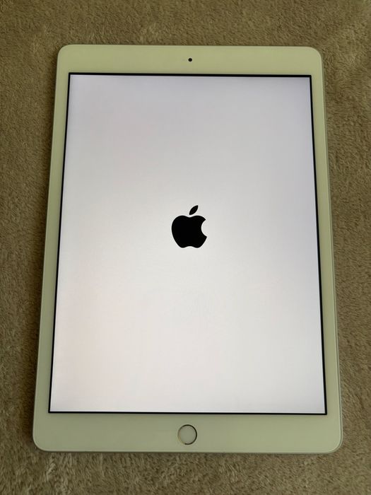 iPad 7 (2019) 128 GB Wi-Fi – stare foarte bună