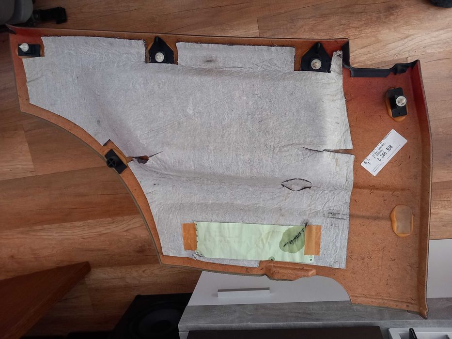 Салон за E36 Compact и много други дреболии