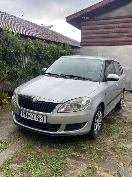 Vând Skoda Fabia