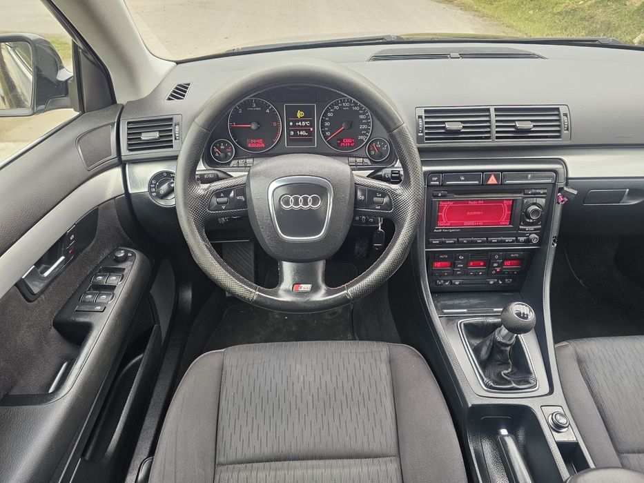 Audi A4 2.0D S- LINE 170 cp