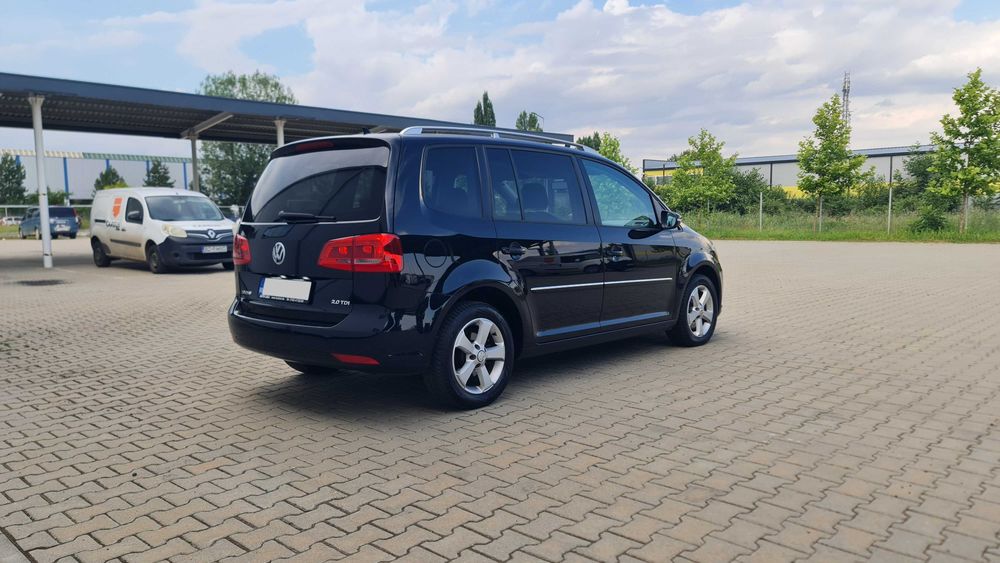 VOLKSWAGEN Touran 2011 — imagine 3