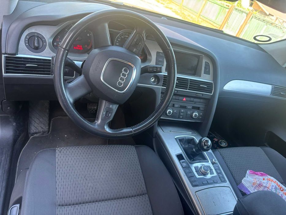 Salut vând sau schimb audi A6