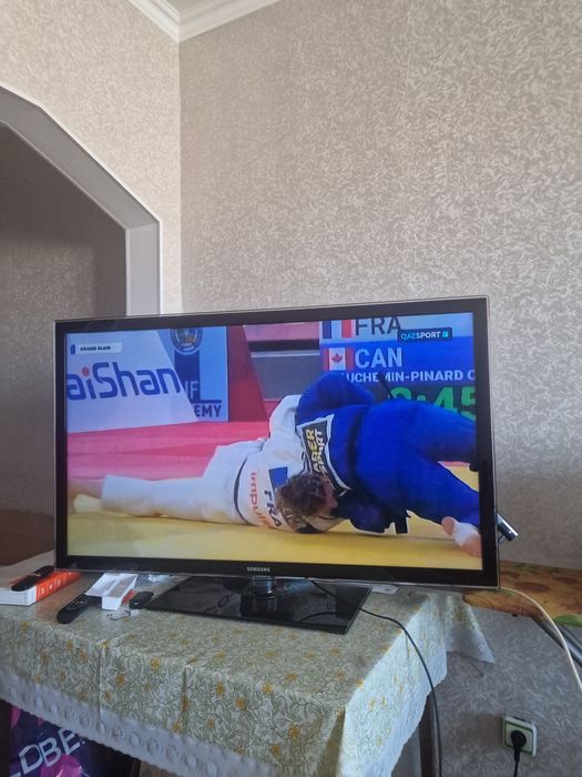 Продам Смарт ТВ SAMSUNG