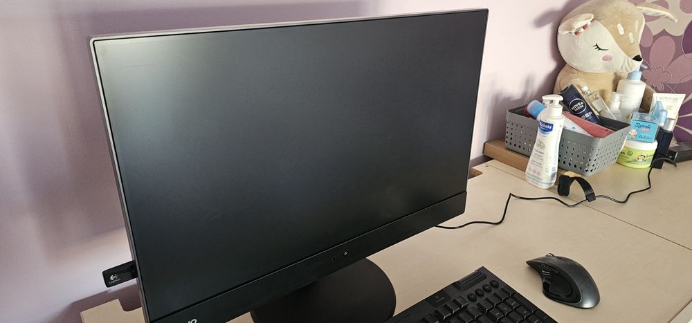 Lenovo v510z All in one компютър