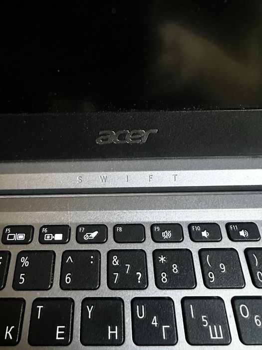 Срочно продам ноутбук Acer Swift