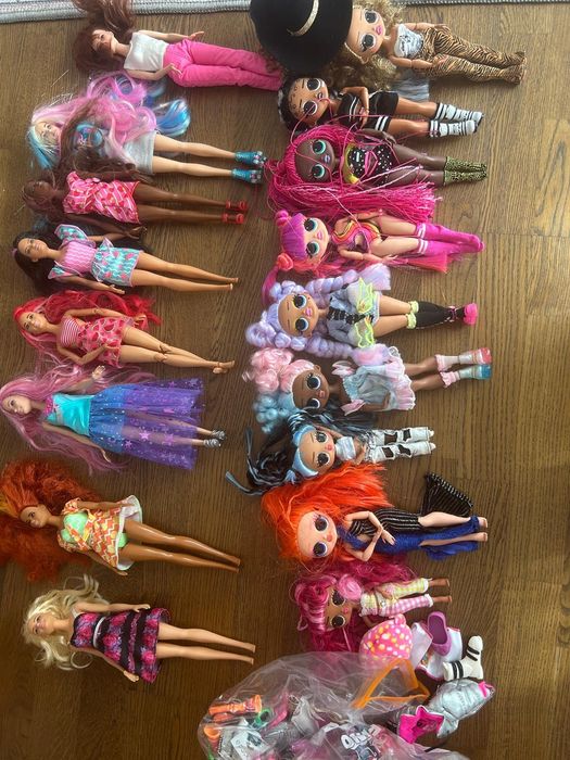 Set 17 papusi LOL & Barbie + accesorii