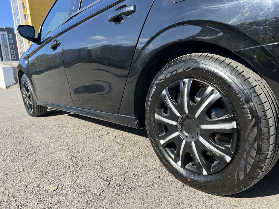 В продаже пежо 301