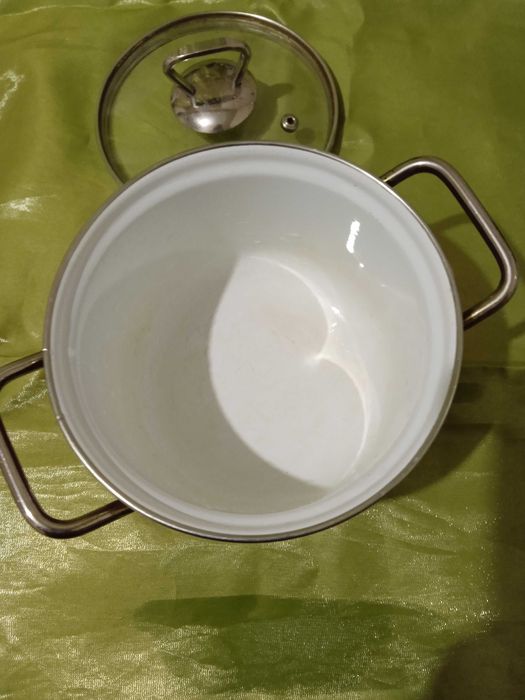 Продам кастрюльку.
