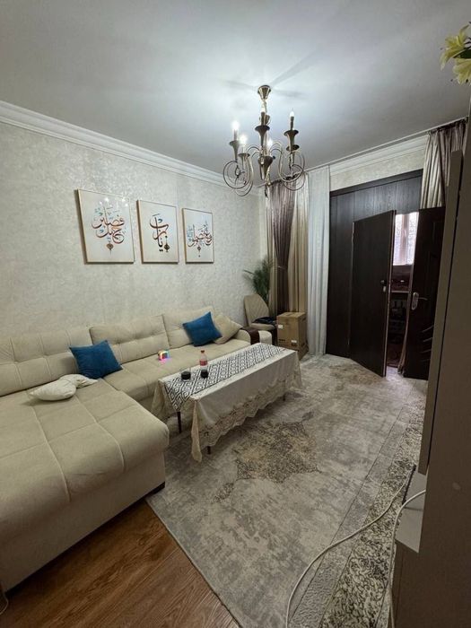 Чиланзар 2 квартал 2 комнатная с ремонтом. Все остается