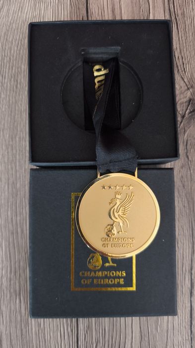 Колекционерски сувенирен медал - Liverpool F.C. (Istanbul 2005 / Champions of Europe)