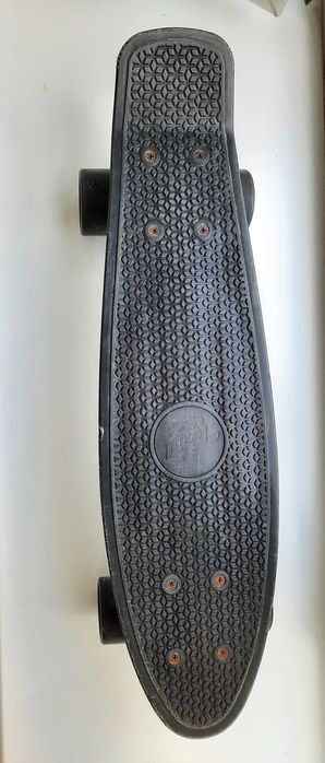 Скейтборд в отличном состоянии