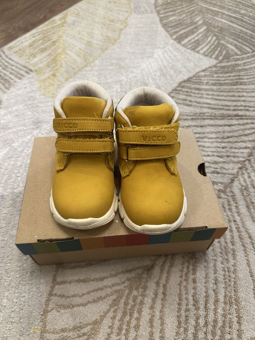 Боти за момче vicco