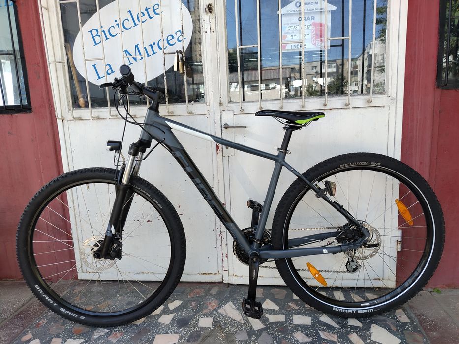 Bicicleta Cube de 29