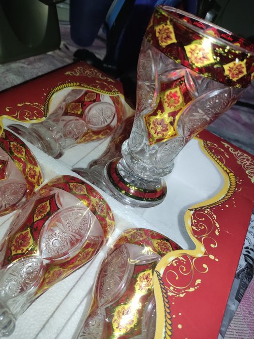 Бокалы фужеры с дизайнерским принтом 
Состояние -новые