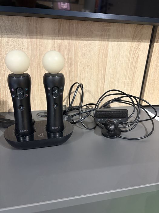 Consola PS3 cu multe accesorii